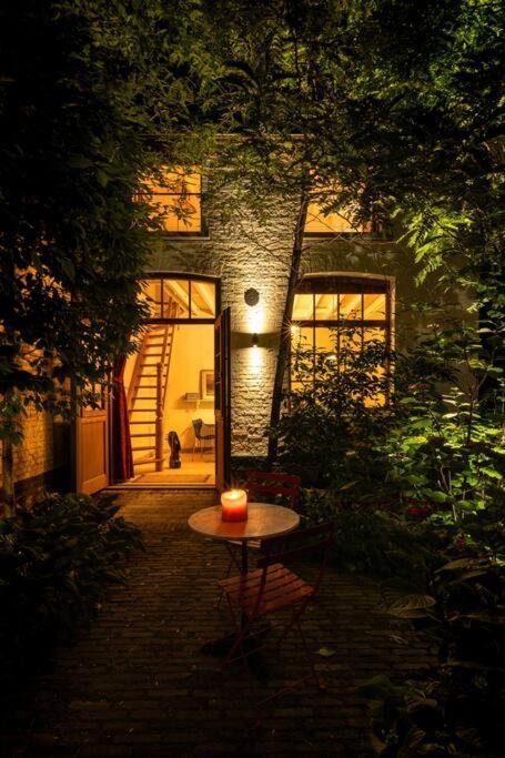 Вилла Carriage House In Quiet Ecological Garden Антверпен Экстерьер фото